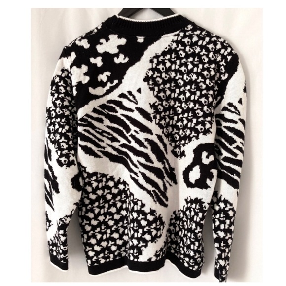 Vintage Animal Print Knit Sweater - Picture 2 of 6